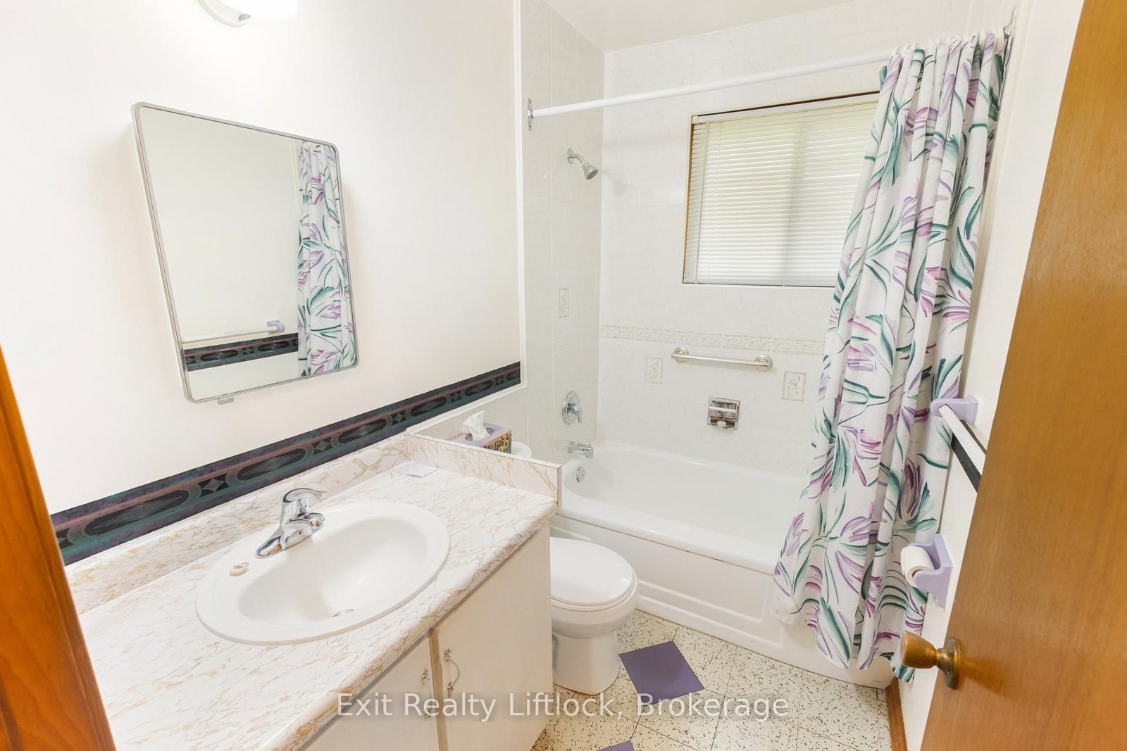 745 Baltic Drive • Selwyn, ON photo 11
