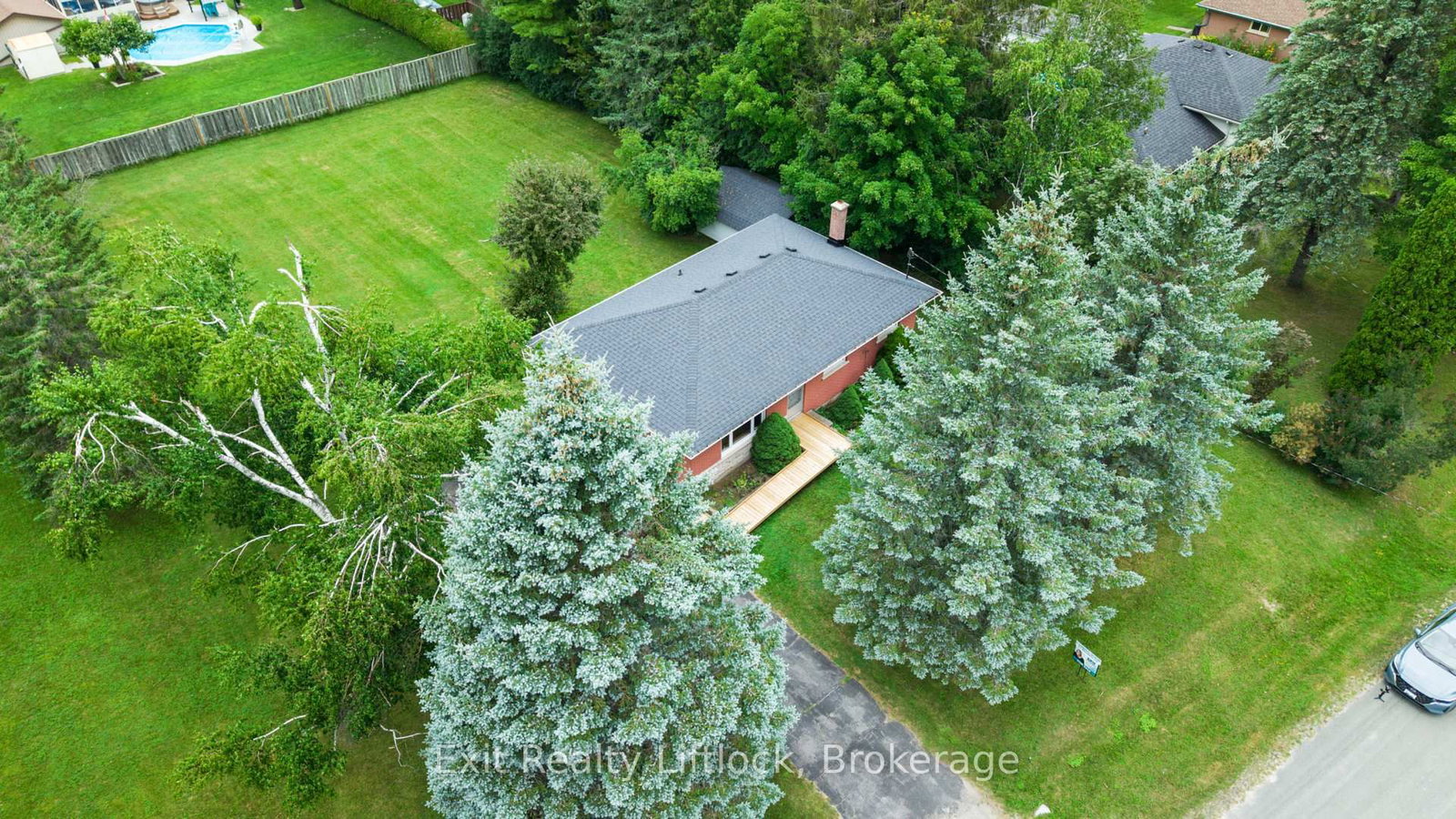 745 Baltic Drive • Selwyn, ON photo 19