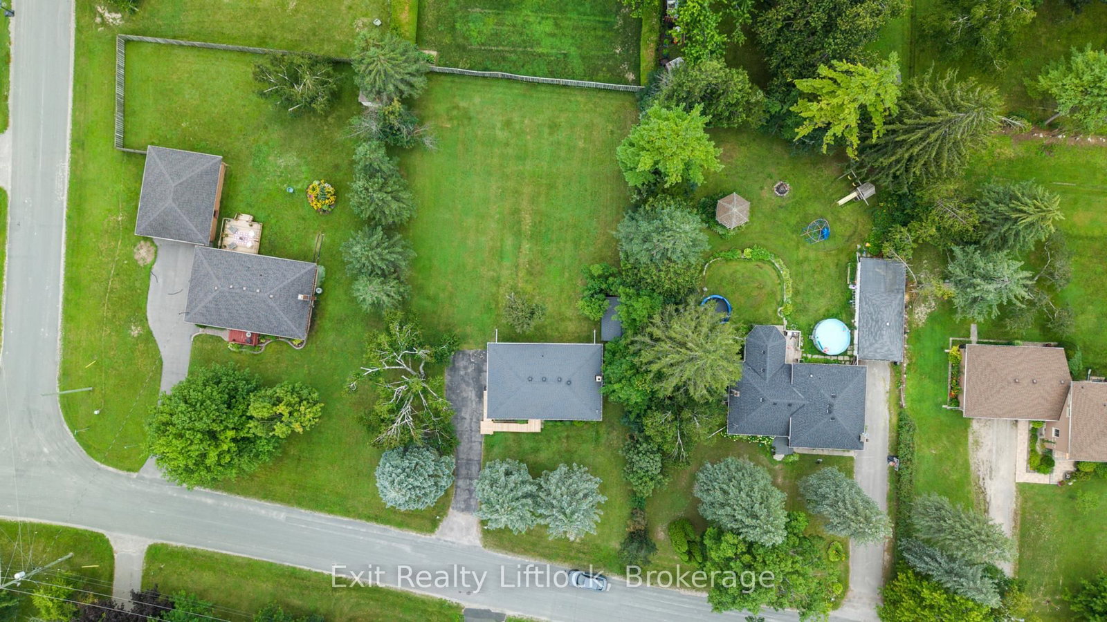 745 Baltic Drive • Selwyn, ON photo 21