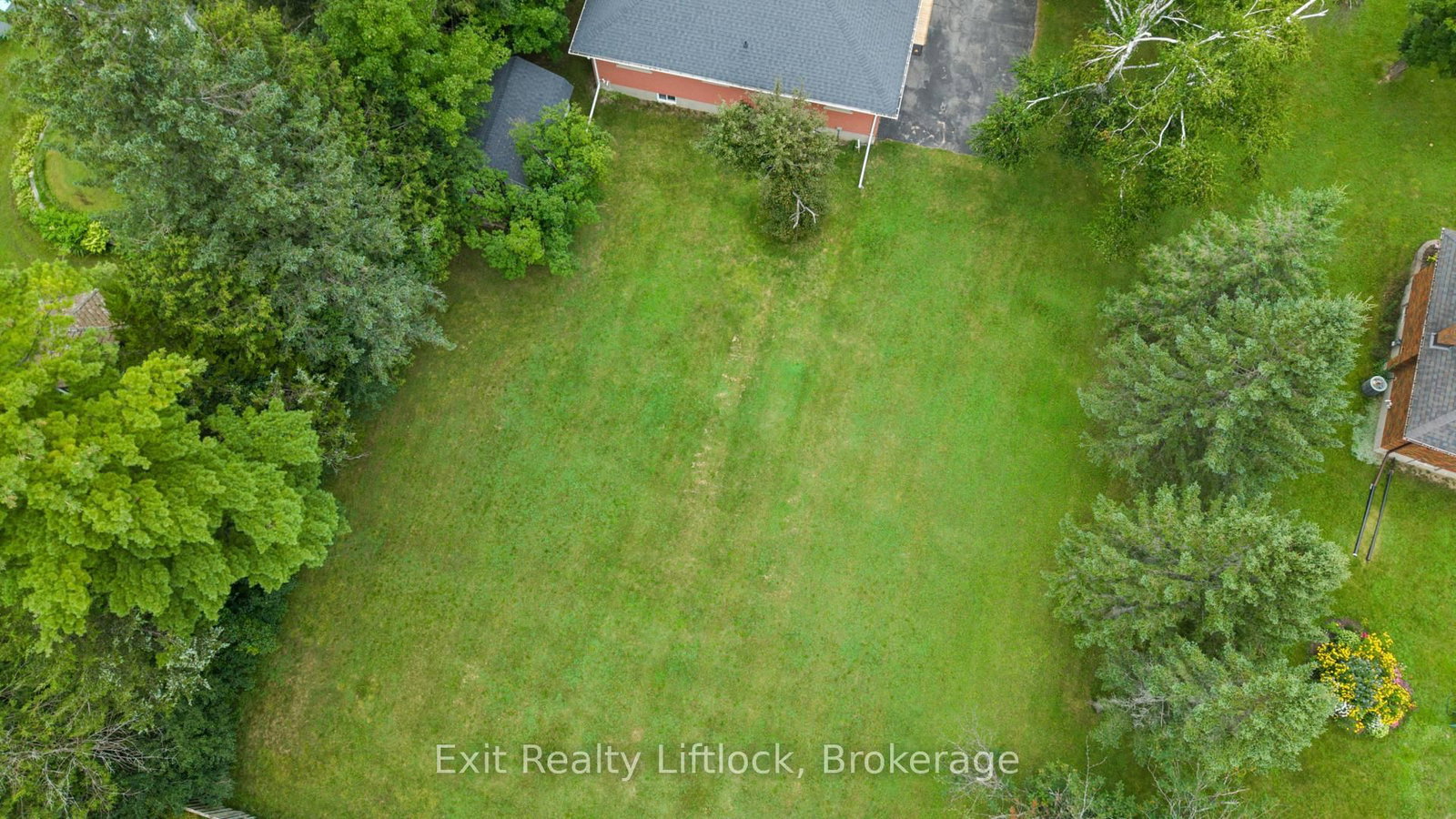 745 Baltic Drive • Selwyn, ON photo 22