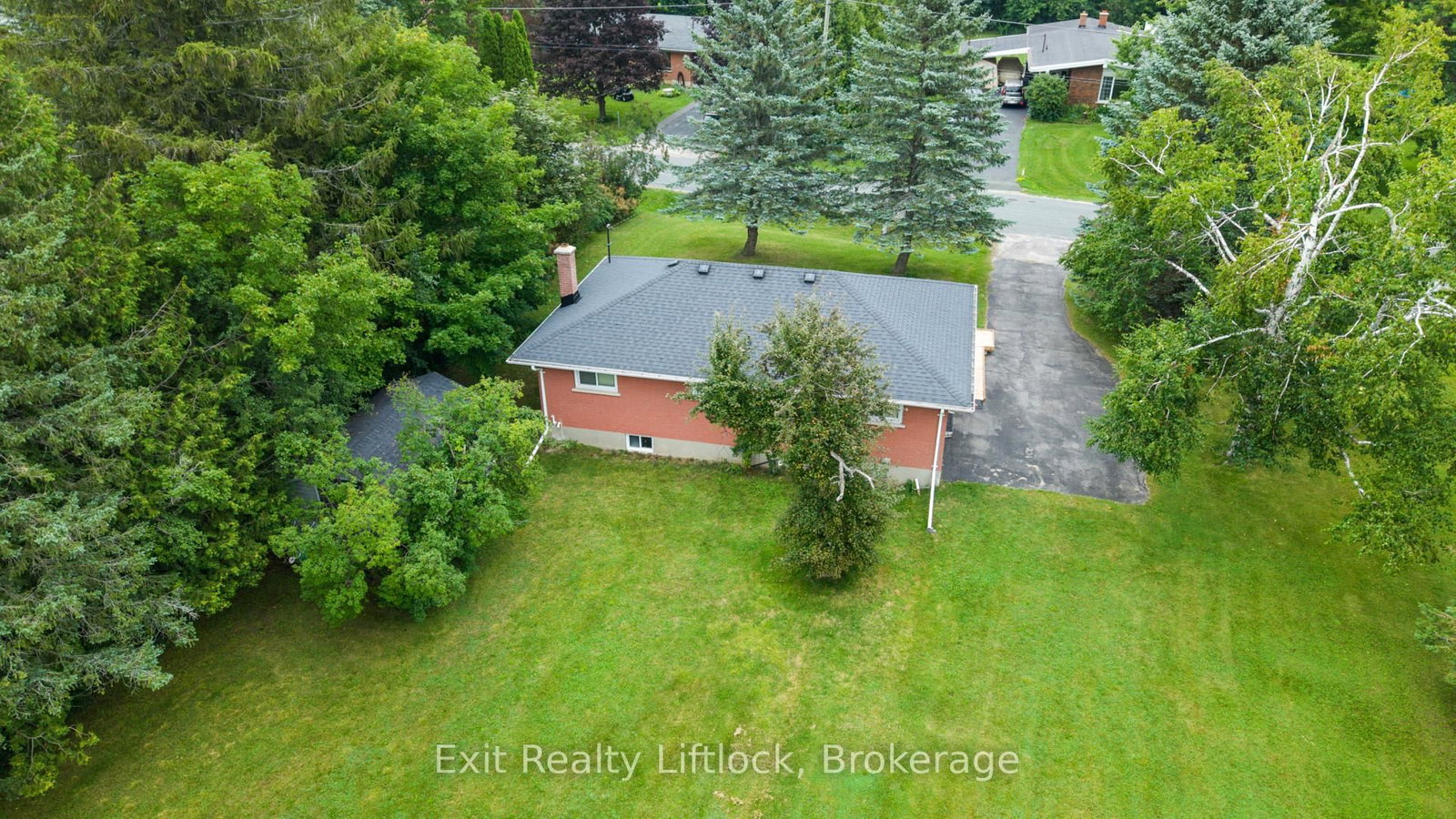 745 Baltic Drive • Selwyn, ON photo 23