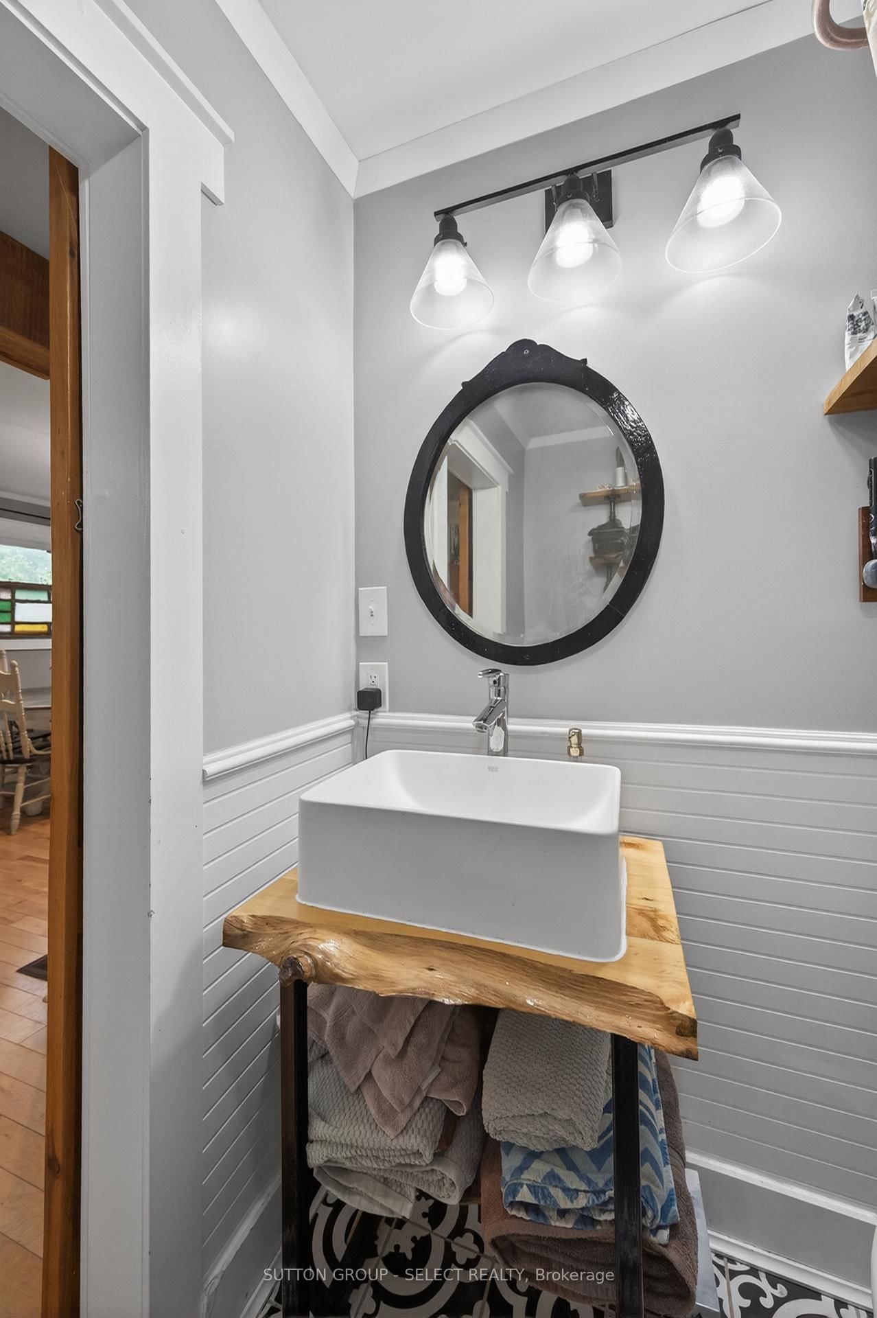 152 Elm Street • West Elgin, ON photo 14