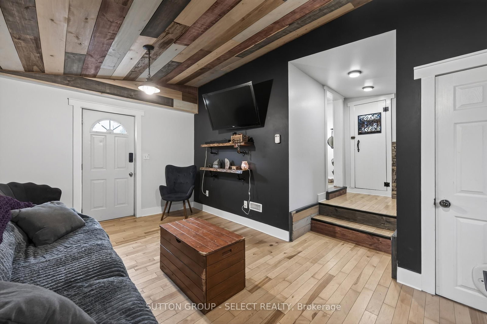 152 Elm Street • West Elgin, ON photo 5