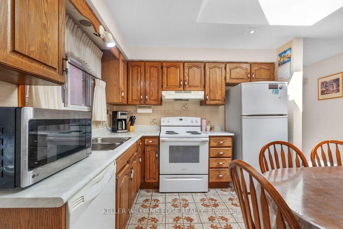 45 Juniper Drive • Hamilton, ON photo 4