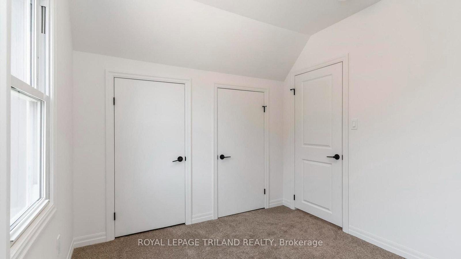 114 FAIRVIEW Avenue • St. Thomas, ON photo 26