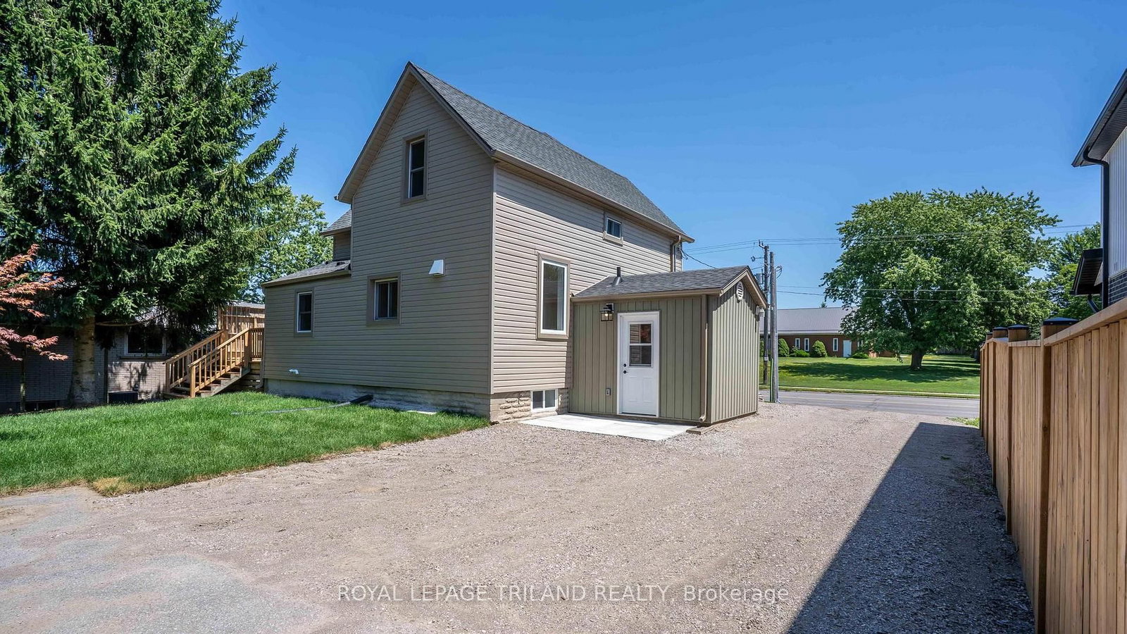 114 FAIRVIEW Avenue • St. Thomas, ON photo 36