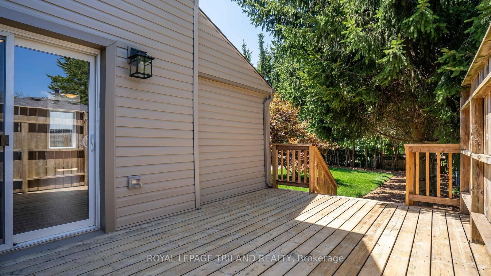 114 FAIRVIEW Avenue • St. Thomas, ON photo 42