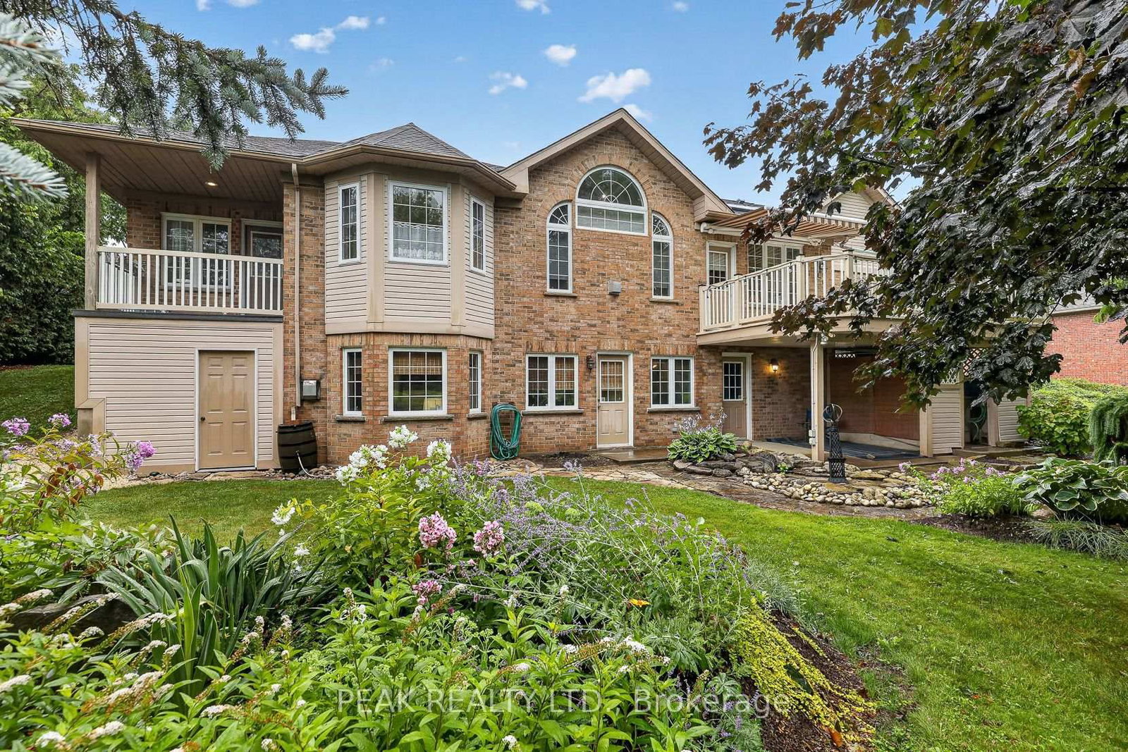 92 Shephard Place • Wilmot, ON photo 3