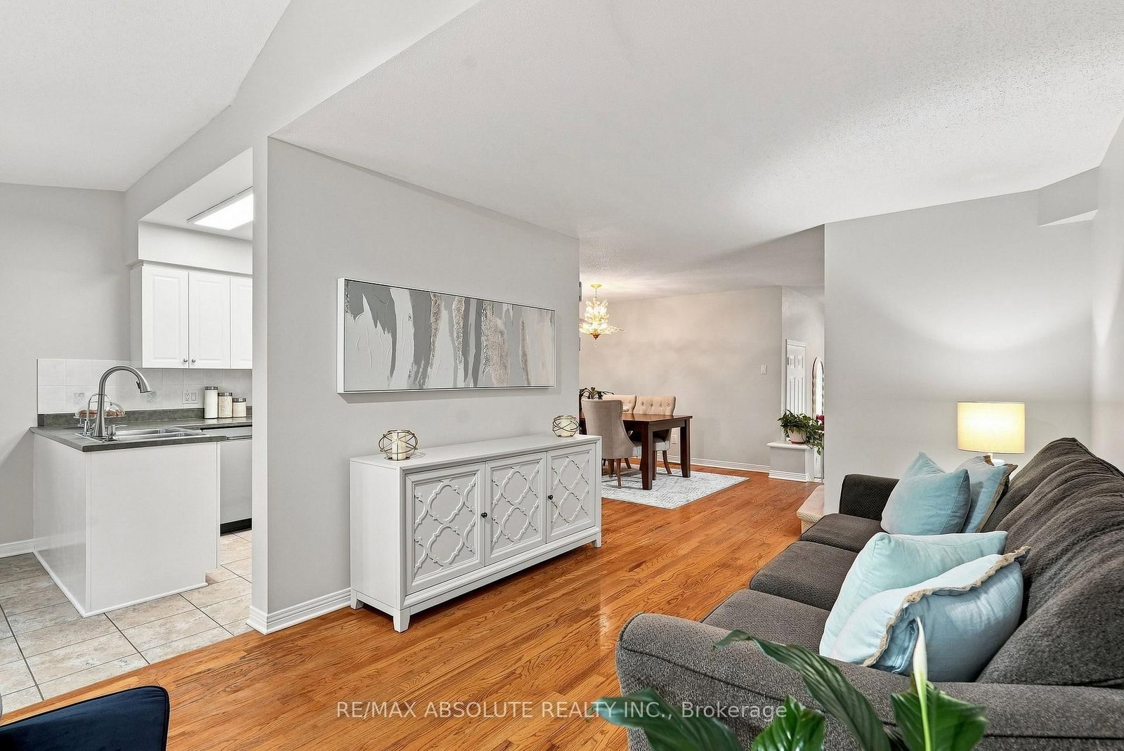 26 Milner Downs Crescent • Ottawa, ON photo 11