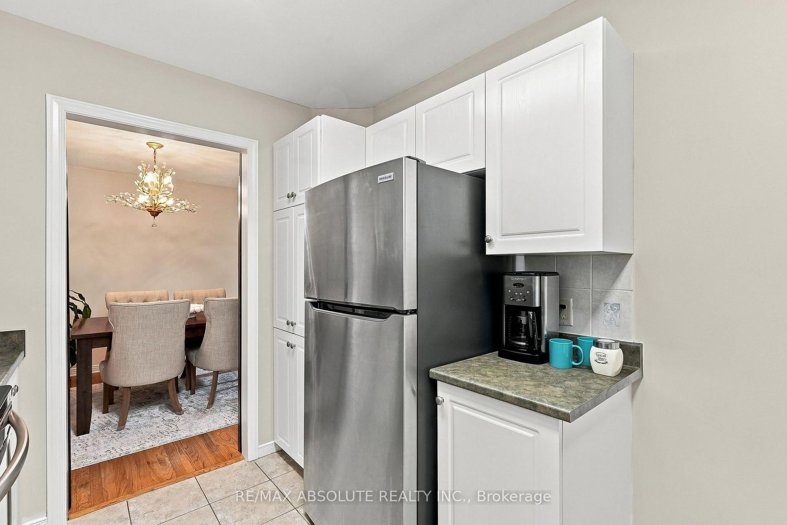 26 Milner Downs Crescent • Ottawa, ON photo 15