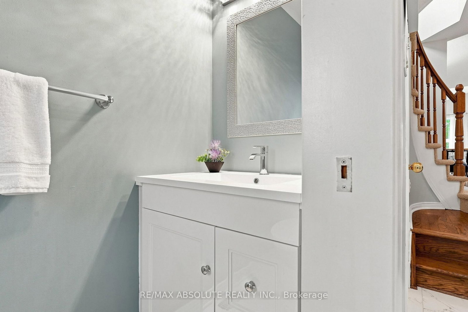 26 Milner Downs Crescent • Ottawa, ON photo 21