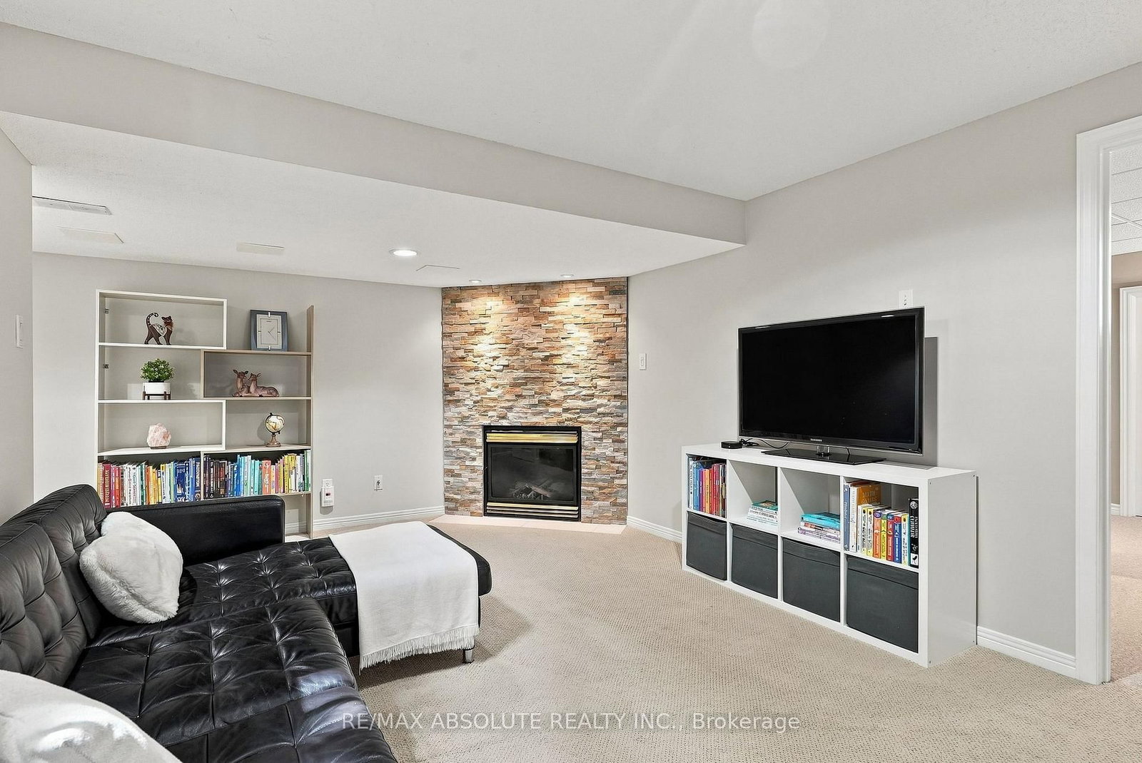 26 Milner Downs Crescent • Ottawa, ON photo 36