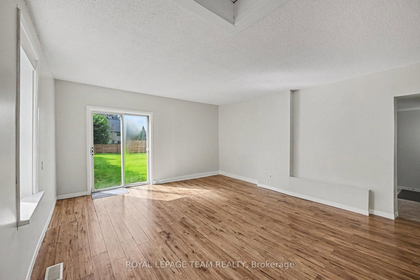 10526 Van Allen Road • North Dundas, ON photo 13