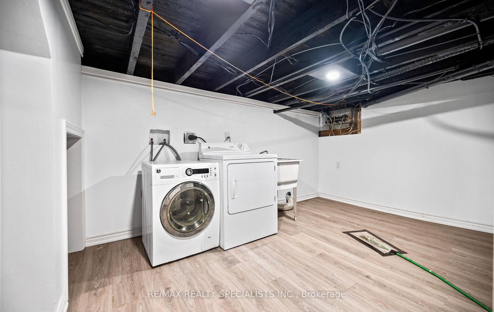 35 Britannia Avenue • Hamilton, ON photo 21