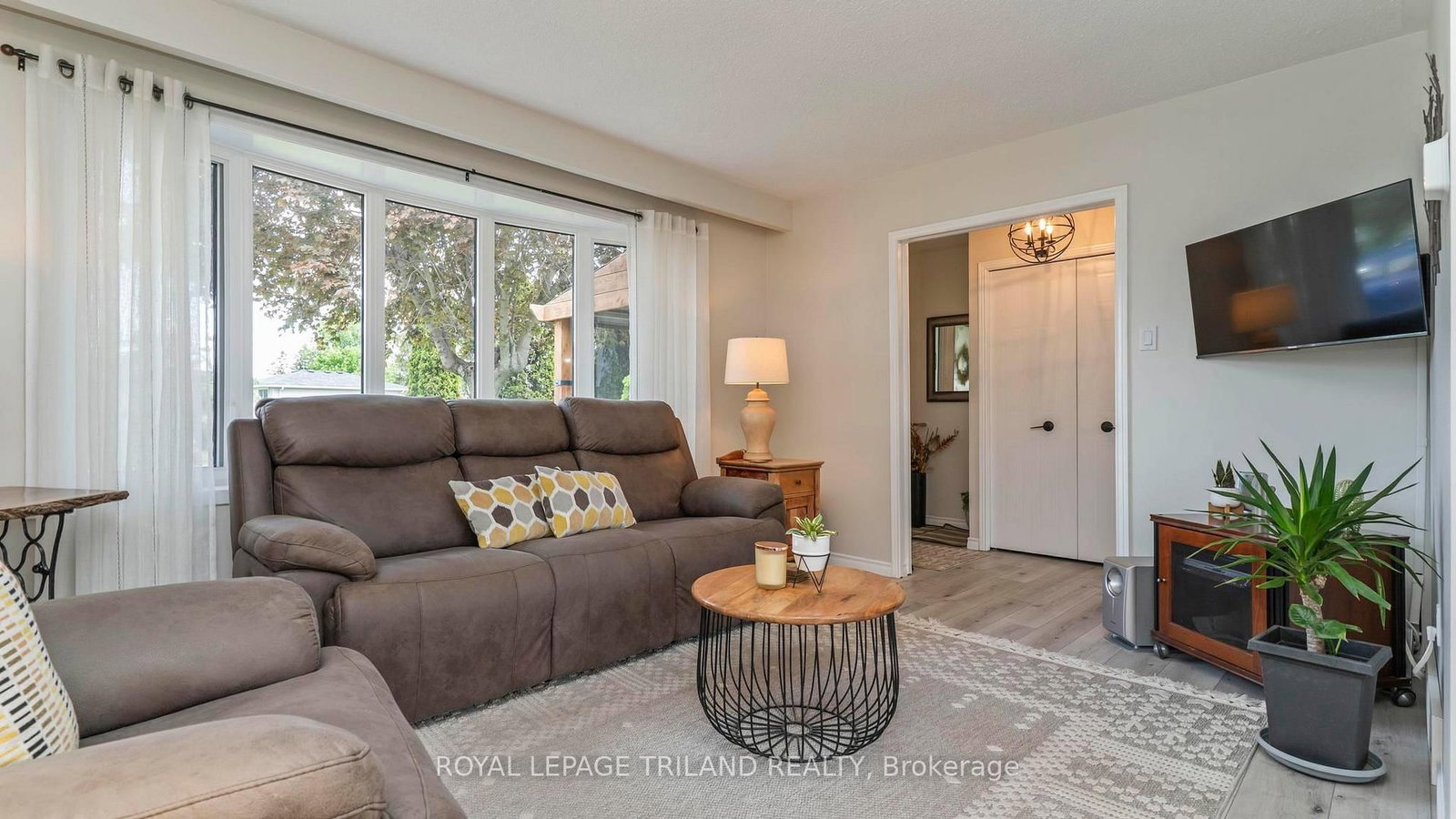 7 STIRLING Crescent • St. Thomas, ON photo 8