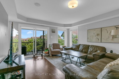 585 Stonefield Private • #8 • Ottawa, ON photo 5