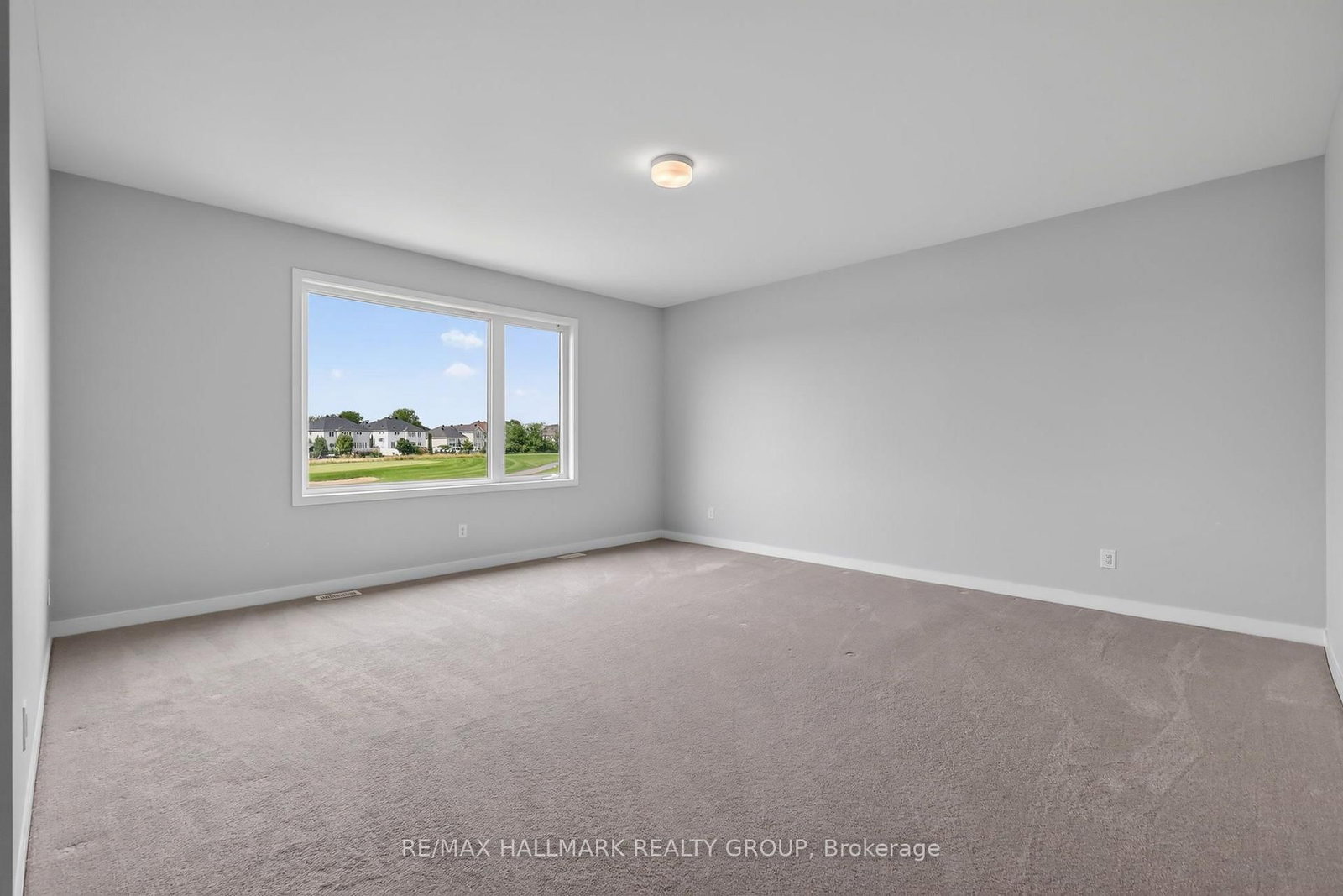 717 Fenwick Way • Ottawa, ON photo 29