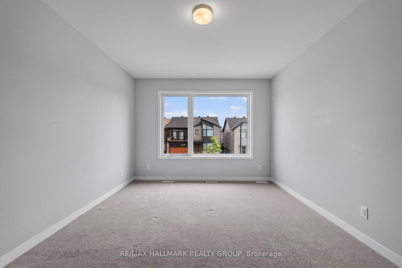 717 Fenwick Way • Ottawa, ON photo 39