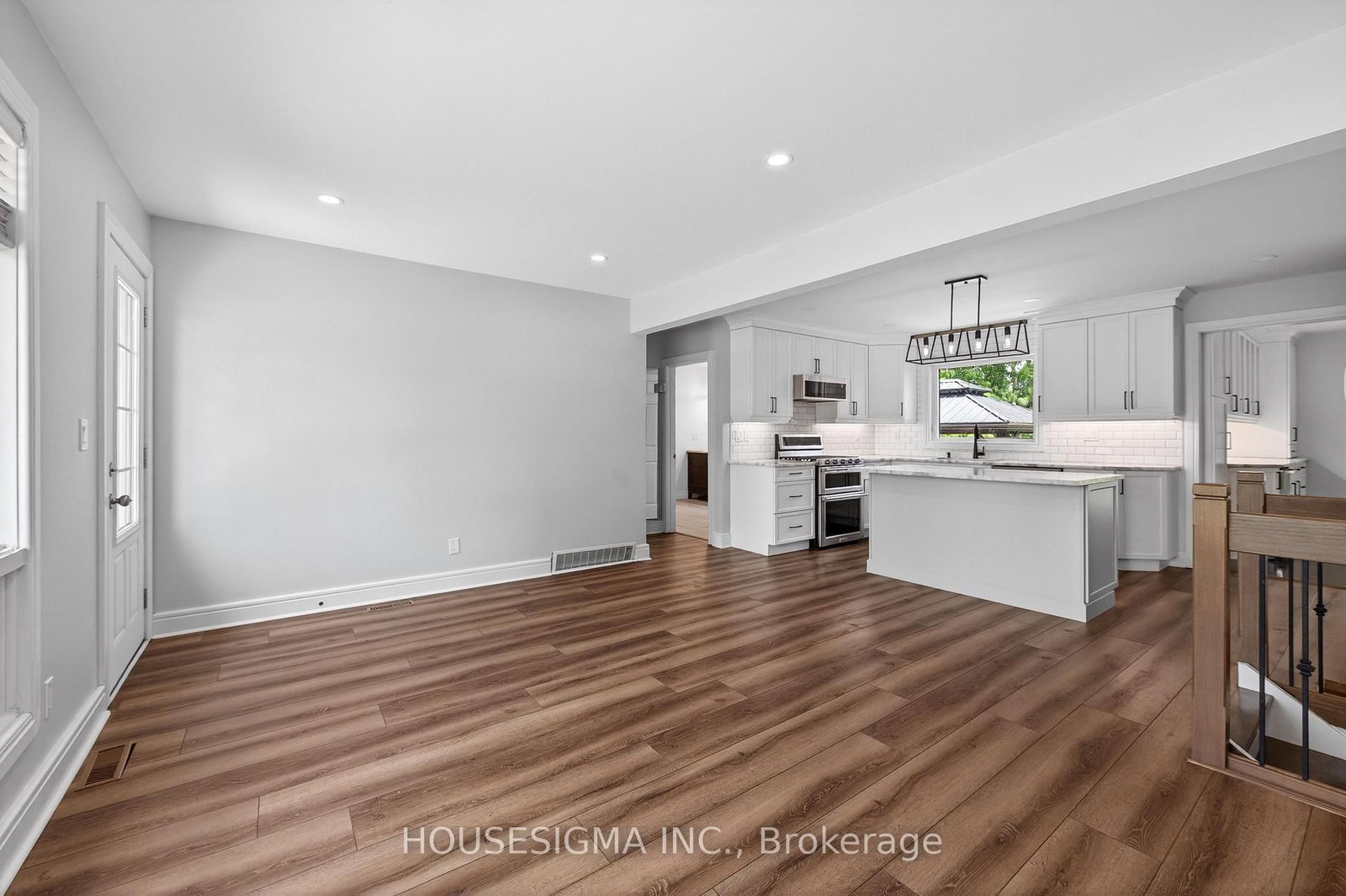 3402 Dorchester Road • Thames Centre, ON photo 13