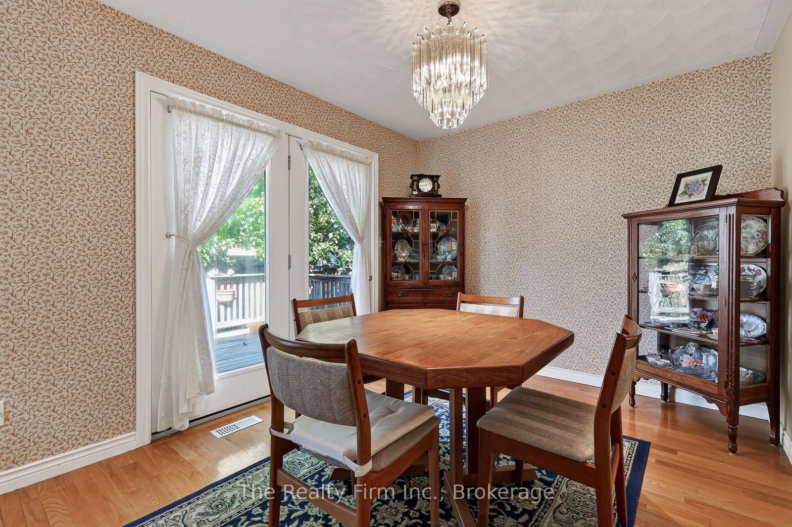573 Lansdowne Avenue • Woodstock, ON photo 10