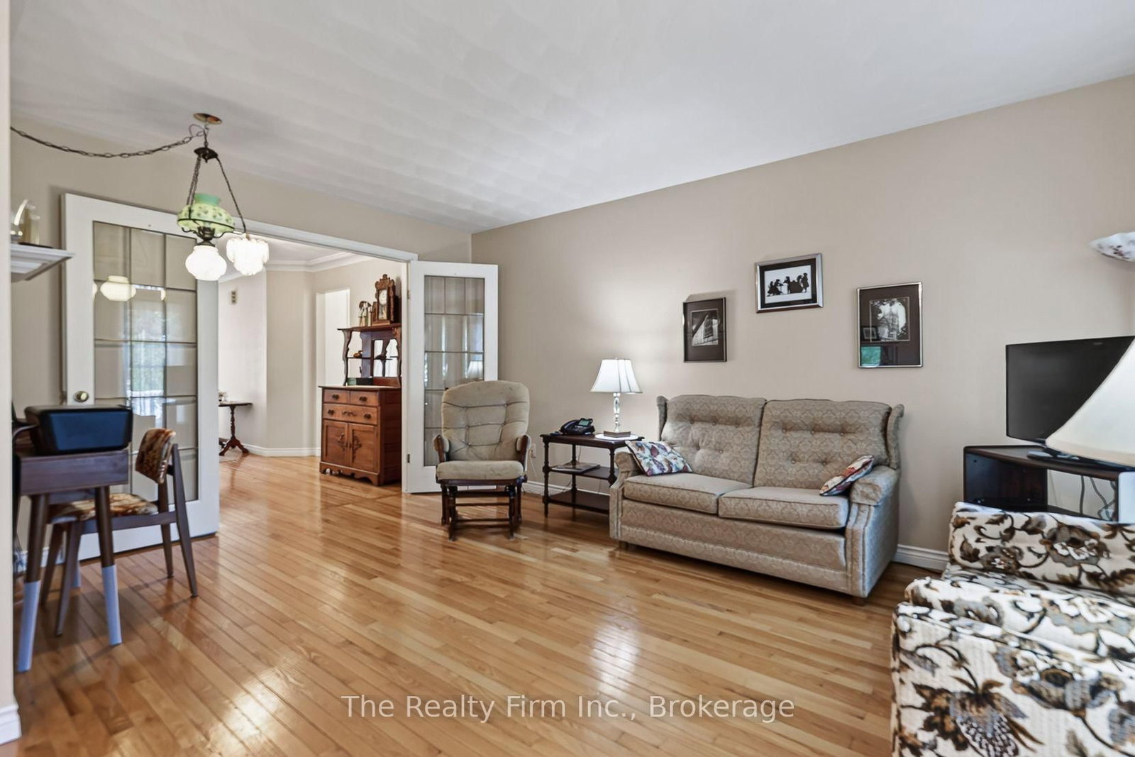 573 Lansdowne Avenue • Woodstock, ON photo 8