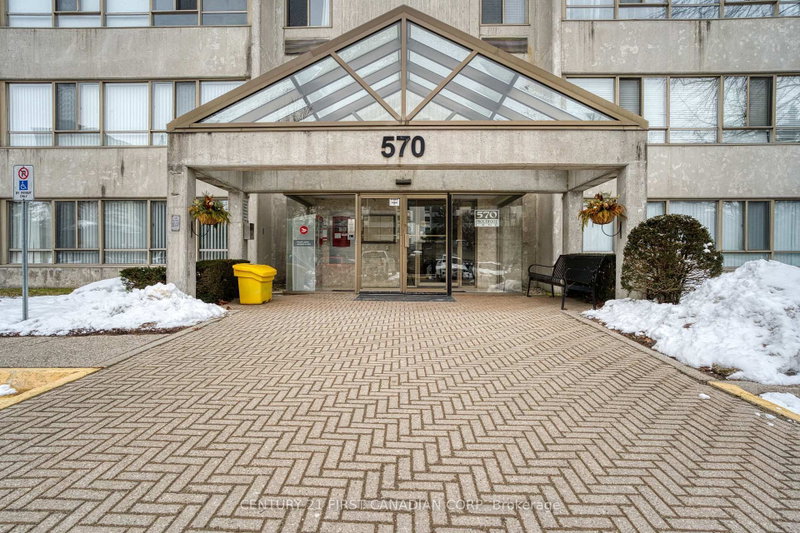 912 - 570 Proudfoot Lane