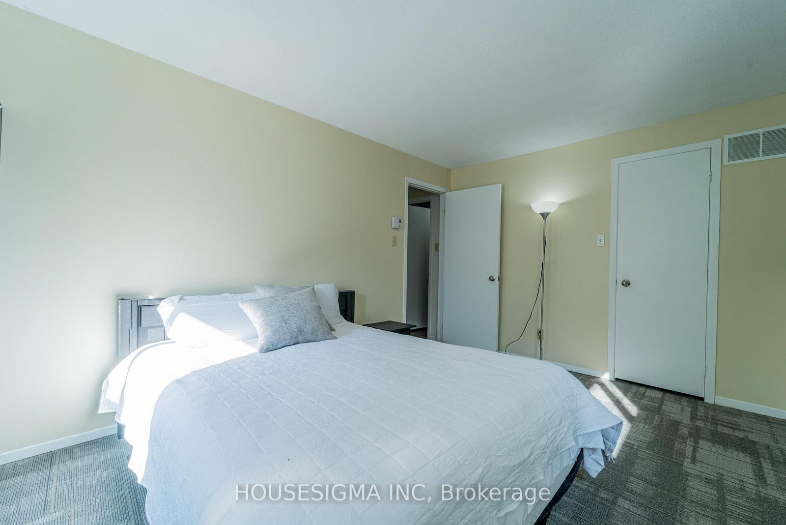 106 Tanguay Court • Ottawa, ON photo 21