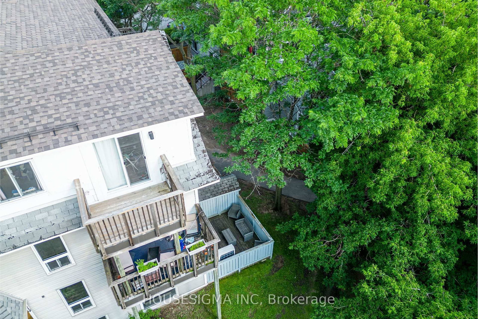106 Tanguay Court • Ottawa, ON photo 38