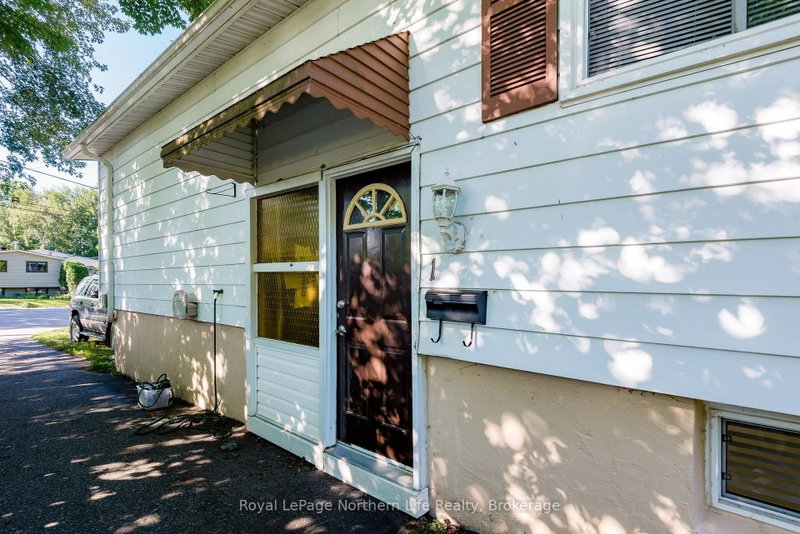 3 David Court