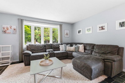 436 FERNDALE Avenue • London South, ON photo 6