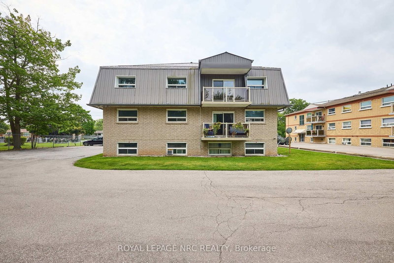 15 - 90 Woodlawn Road