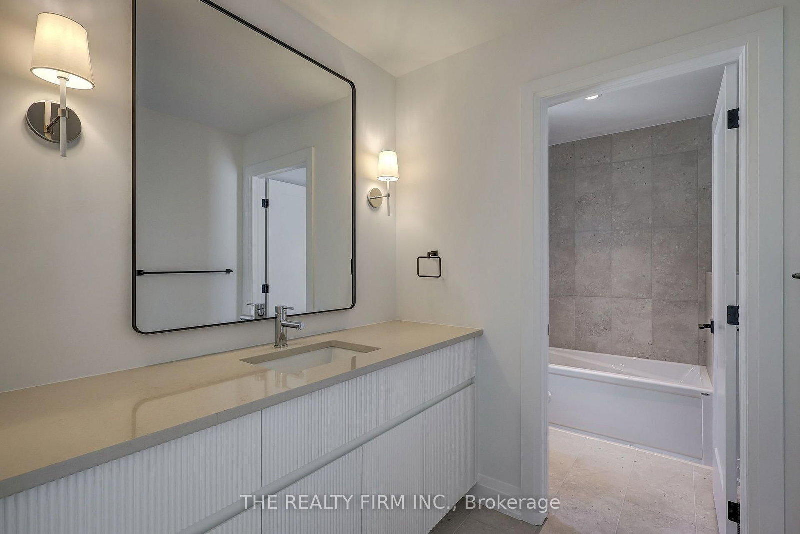 79 Royal Crescent • Southwold, ON photo 42