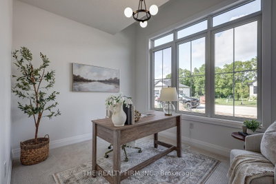79 Royal Crescent • Southwold, ON photo 8