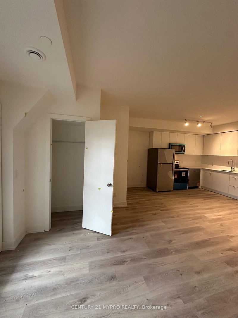 104B - 16 Melbourne Avenue