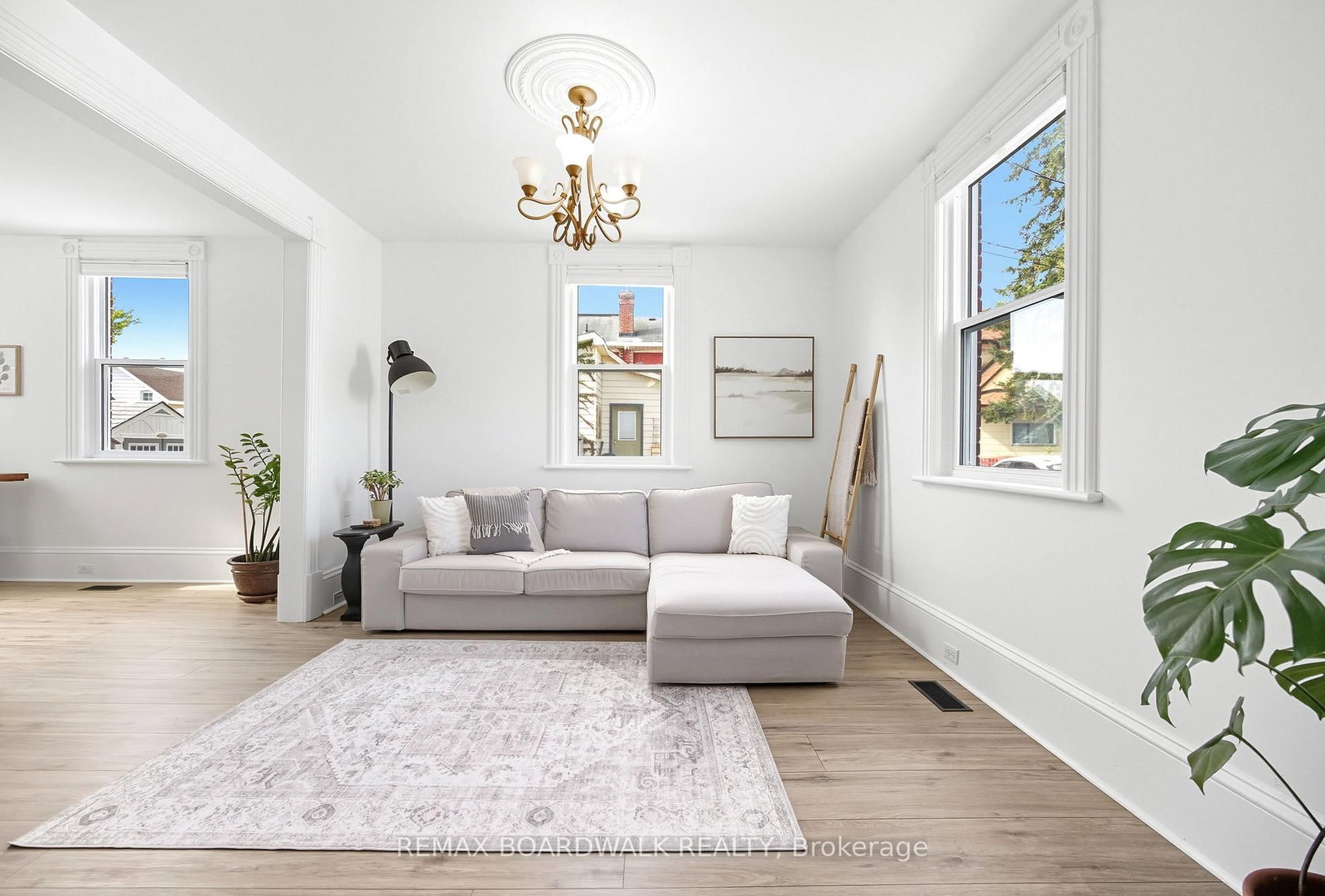22 Isabella Street • Perth, ON photo 6