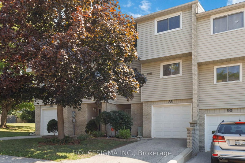 88 - 159 Sandringham Crescent