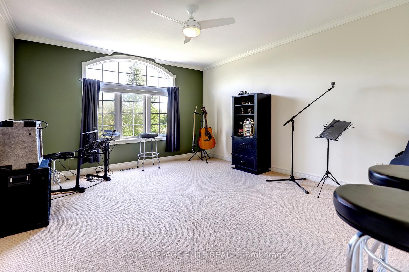118 Lynch Circle • Guelph, ON photo 23