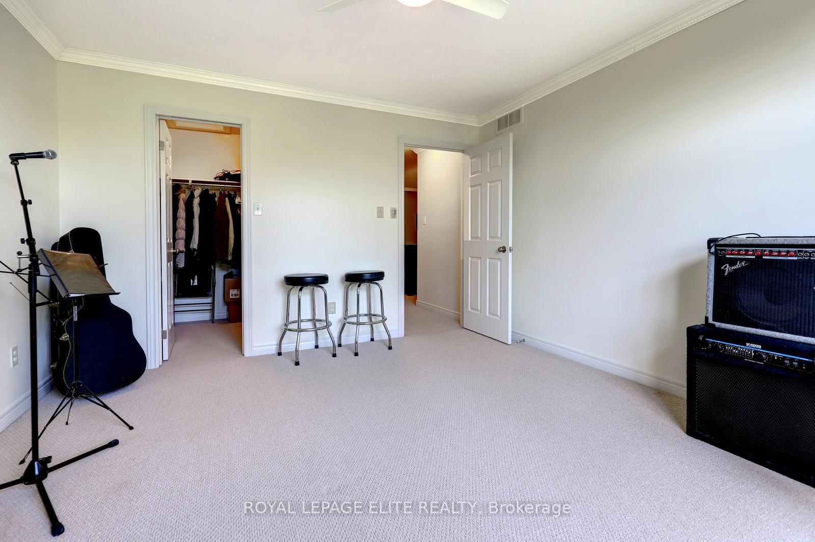 118 Lynch Circle • Guelph, ON photo 24