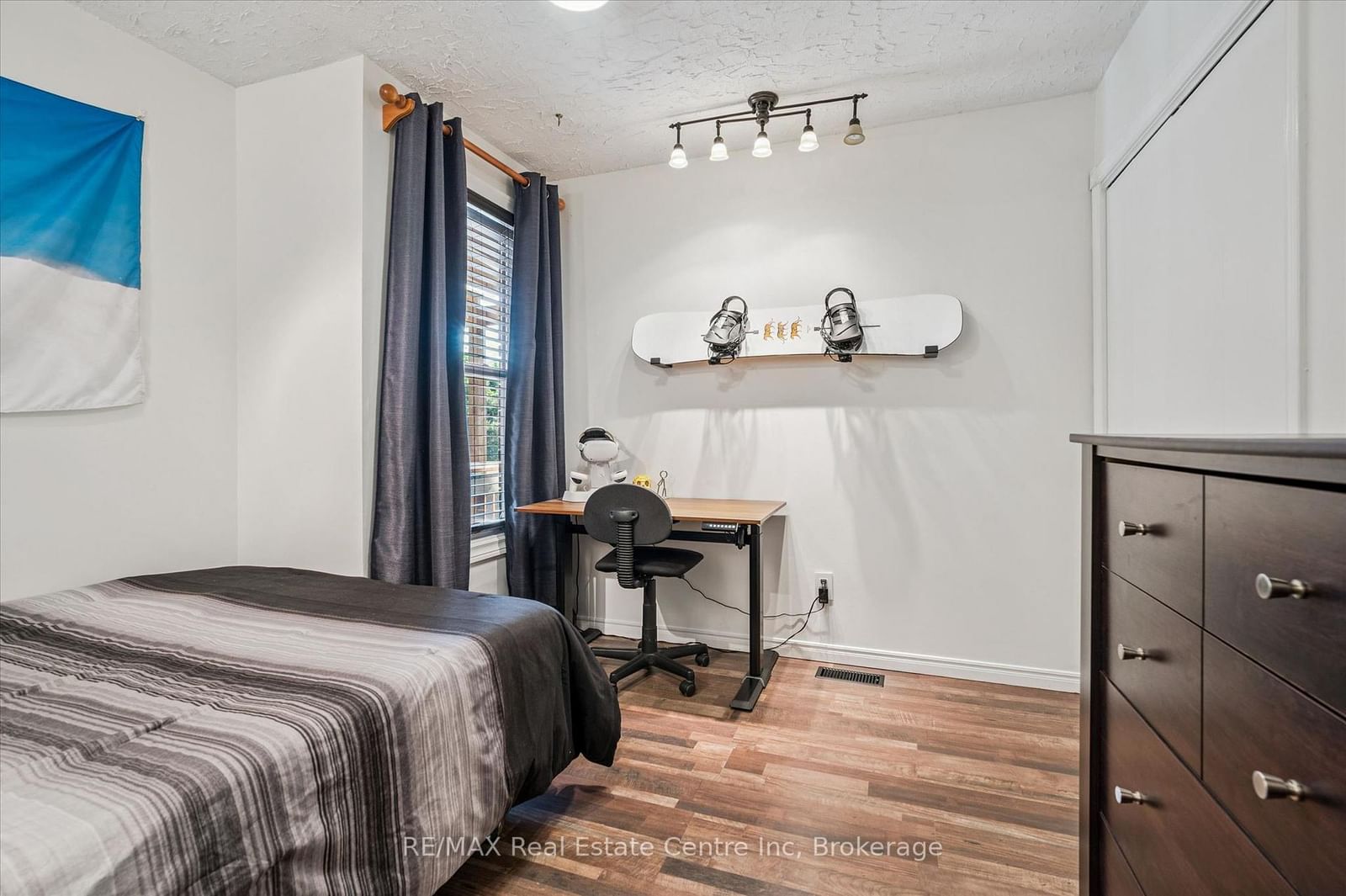 289 Garafraxa Street E • Centre Wellington, ON photo 21