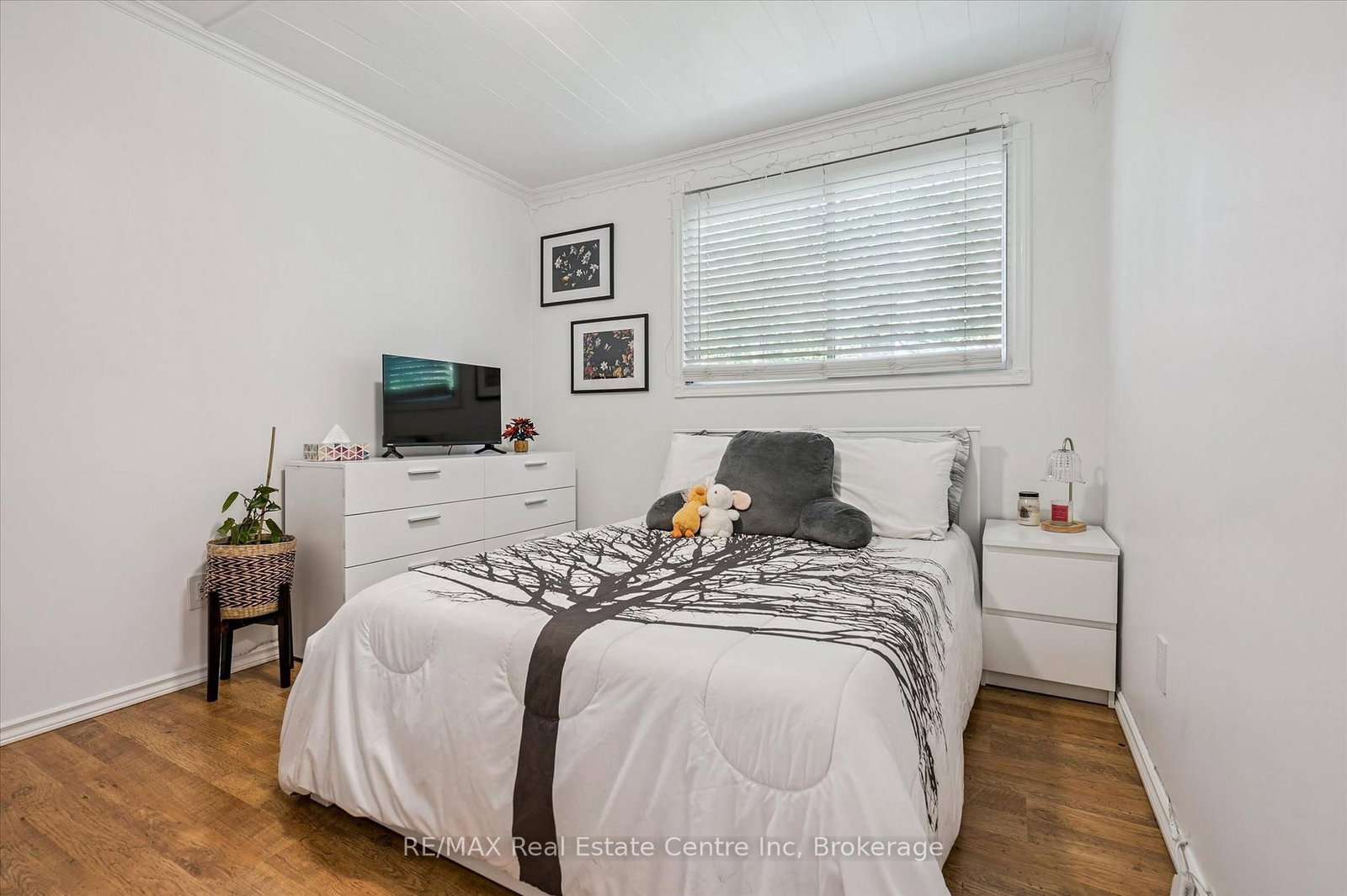 289 Garafraxa Street E • Centre Wellington, ON photo 22