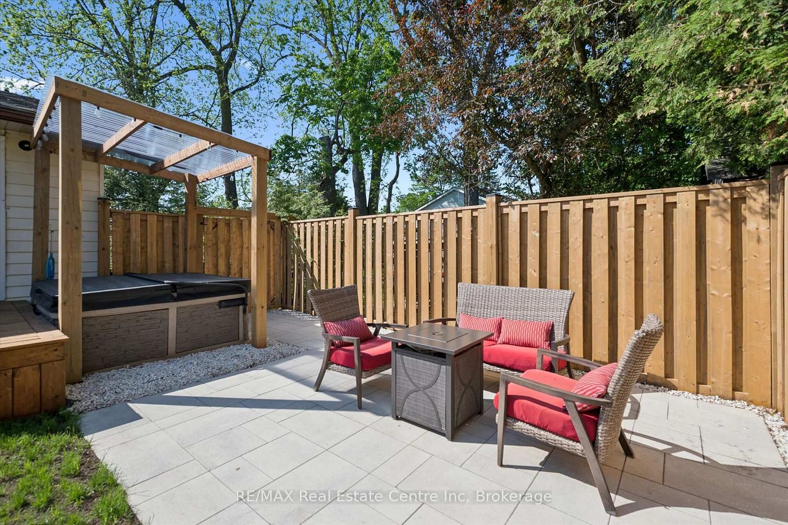 289 Garafraxa Street E • Centre Wellington, ON photo 32
