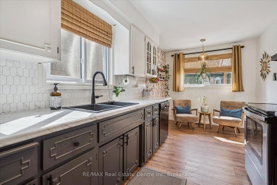 289 Garafraxa Street E • Centre Wellington, ON photo 9