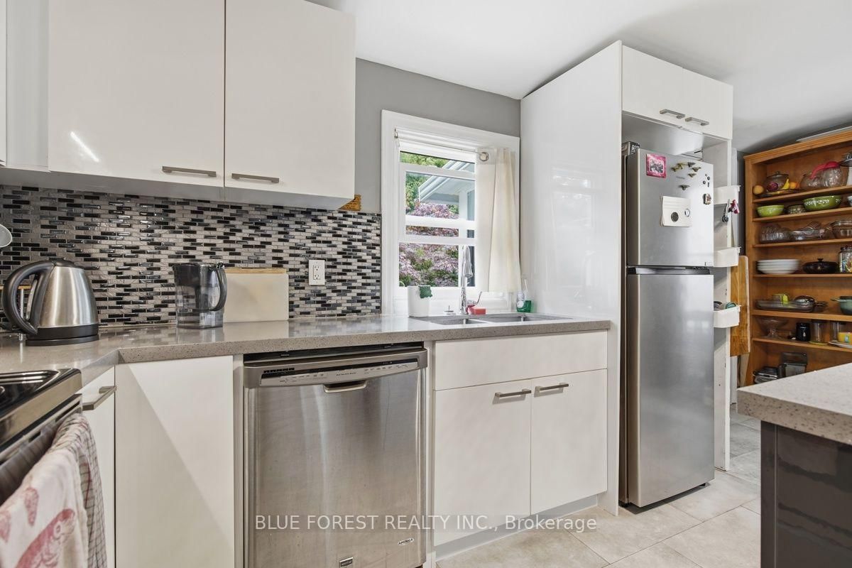 21 Isabel Street • St. Thomas, ON photo 16