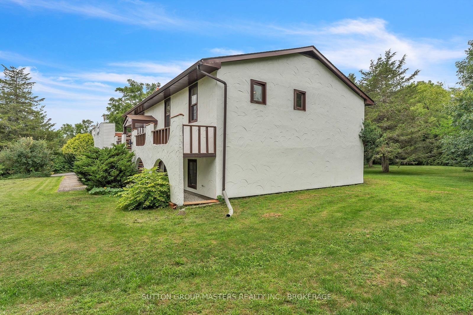 2 Stonehead Circle • Kingston, ON photo 39