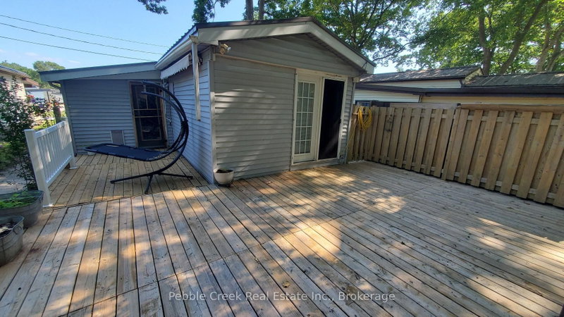 Unit #3 - 9951 Northville Crescent