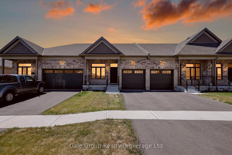 808 Garden Court Crescent