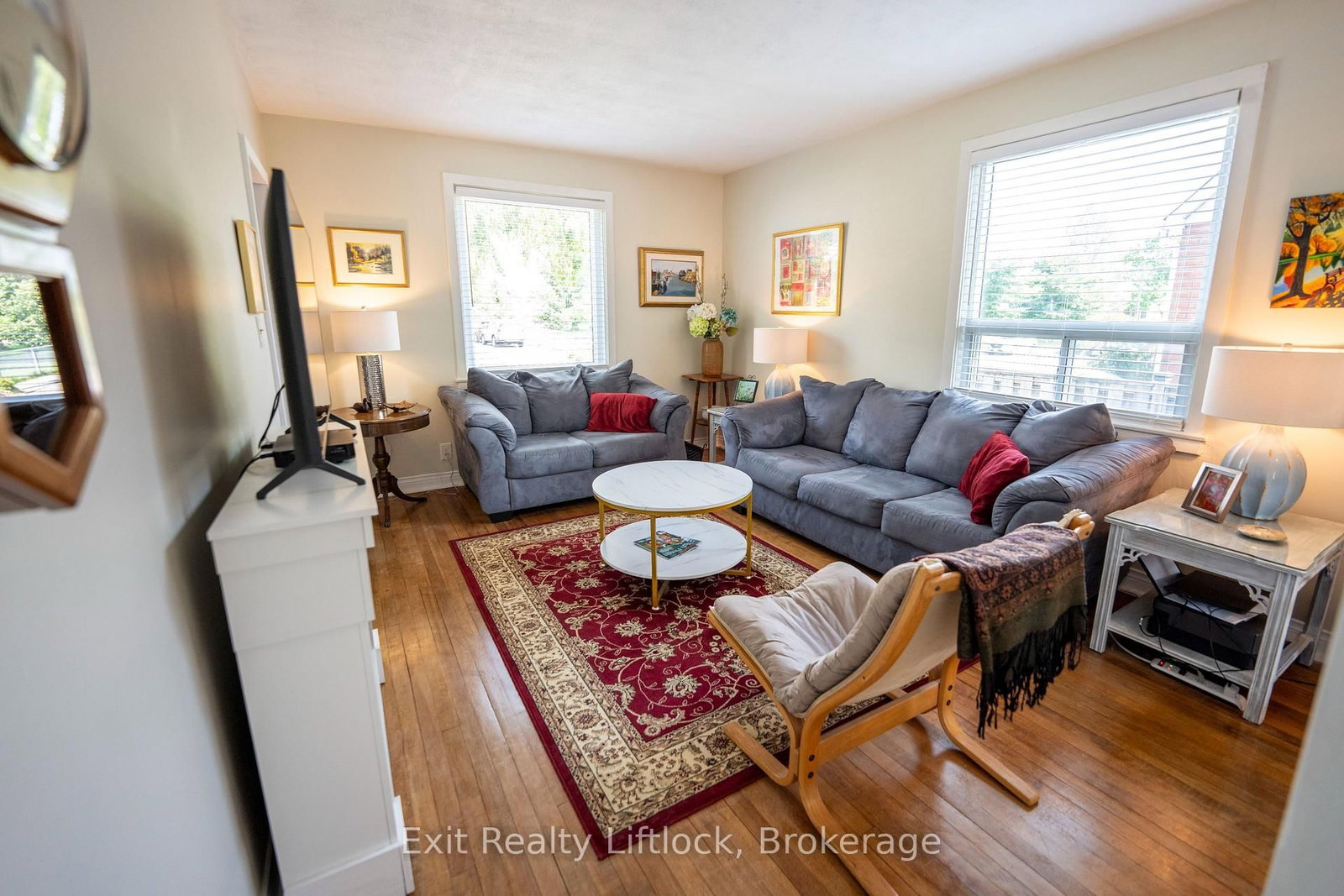 Listing Image 7