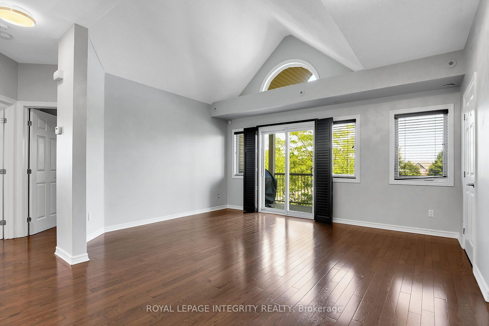 221 Crestway Drive • #J • Ottawa, ON photo 10