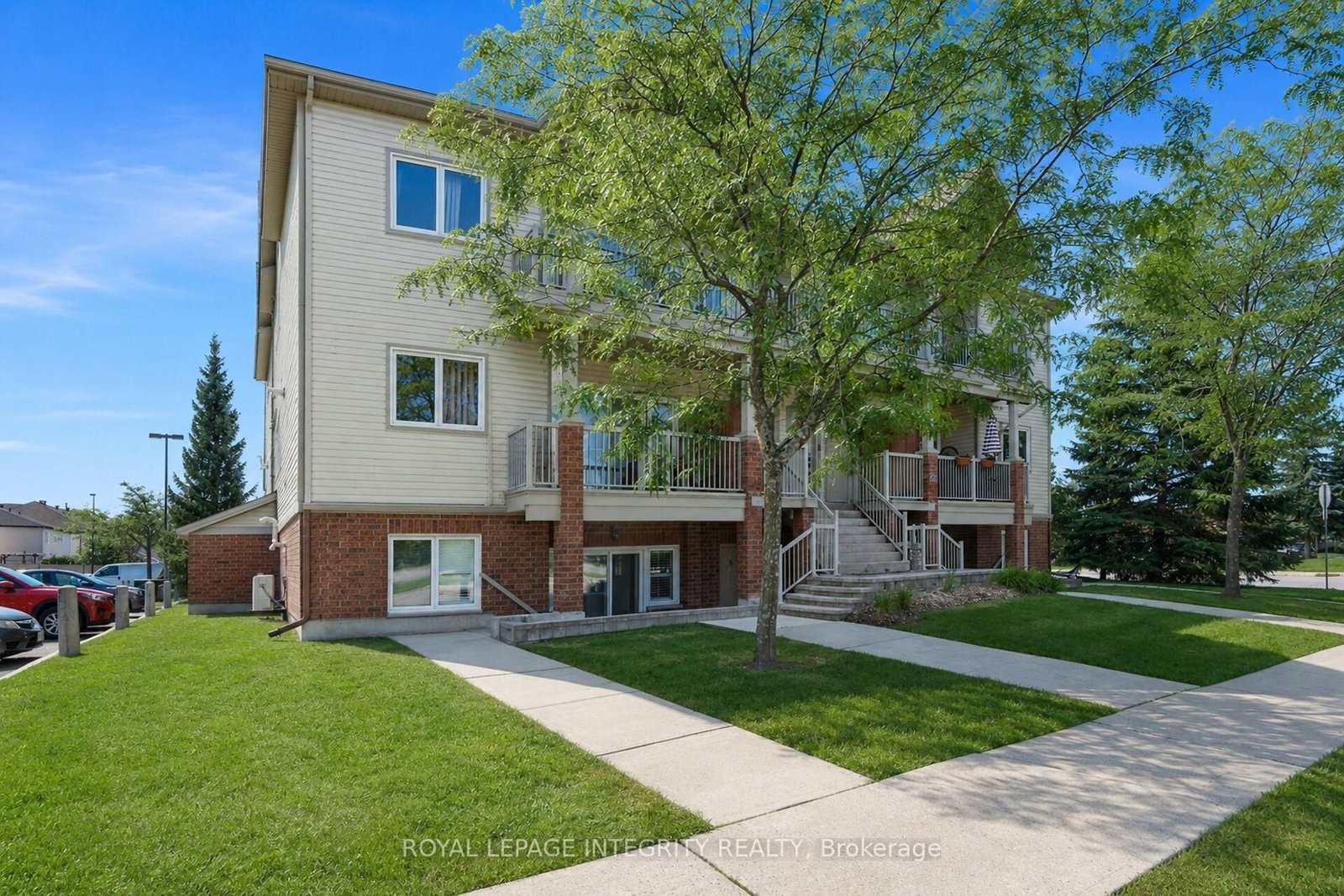 221 Crestway Drive • #J • Ottawa, ON photo 2