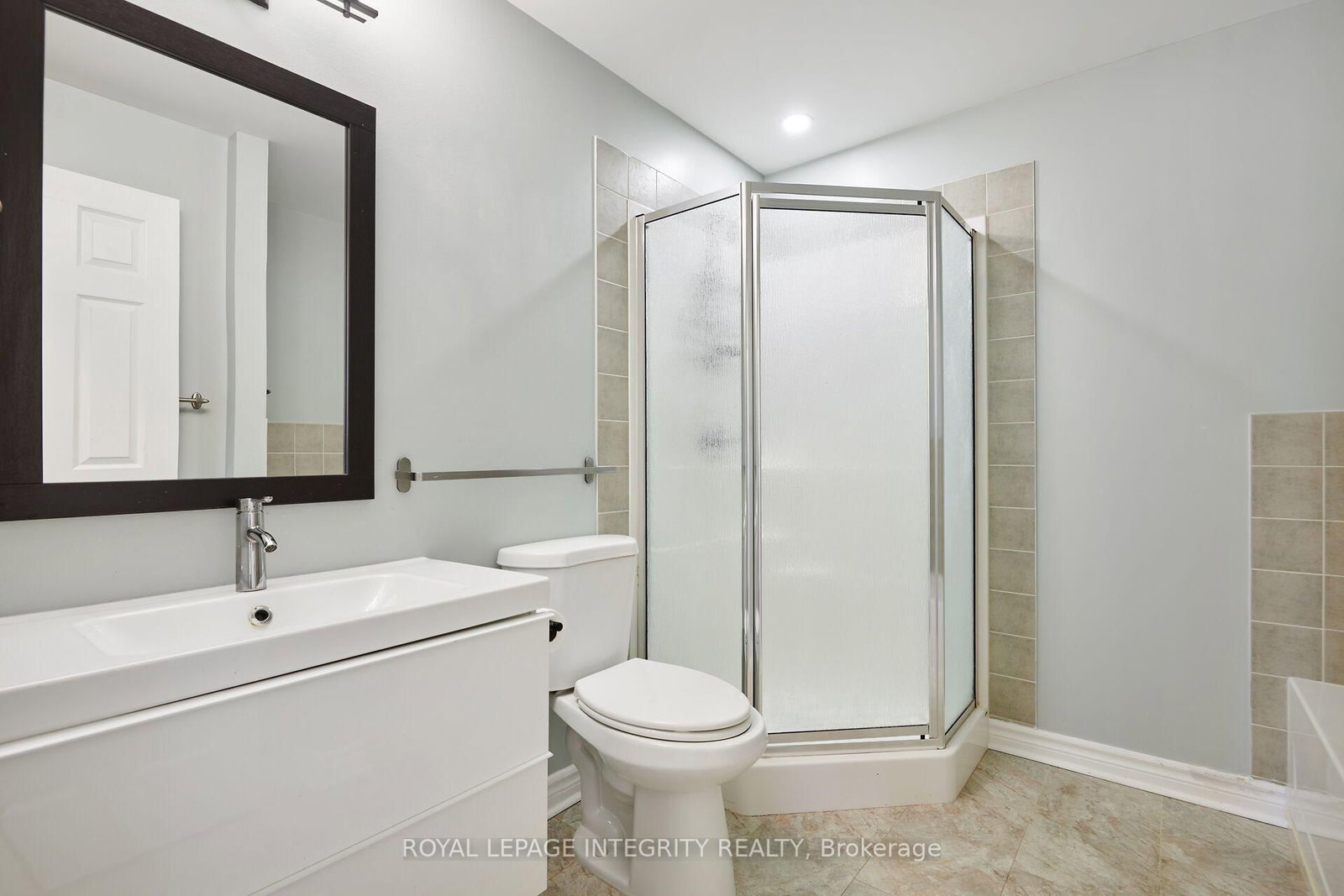 221 Crestway Drive • #J • Ottawa, ON photo 29